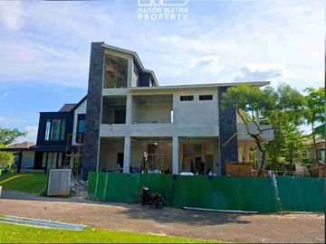 DIJUAL RUMAH HOEK SEDANG BANGUN, HADAP UTARA TIMUR CLUSTER PREMIUM, EMINENT BSD