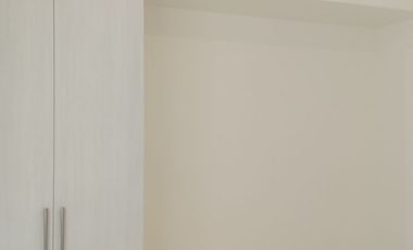 32 Sanson 1-Bedroom Condo for sale with Parking in Lahug Cebu City