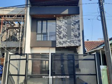 Rumah Rungkut Mapan Dekat Superindo dan McD Rungkut Siap Huni