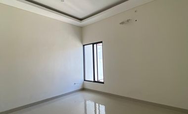 Rumah Rungkut Mapan Dekat Superindo dan McD Rungkut Siap Huni
