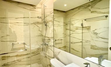 NEWLY RENOVATED 2 BEDROOM UNIT IN BSA TOWER LEGAZPI VILLAGE MAKATI CBD