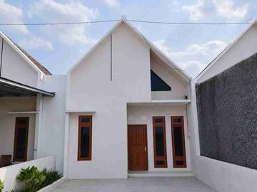 Jual rumah di gumpang kartasura selatan kampus UMS ready sertifikat