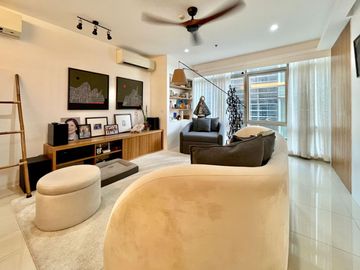 2 Bedroom Condo Unit For Sale at East Gallery Place, BGC, Taguig