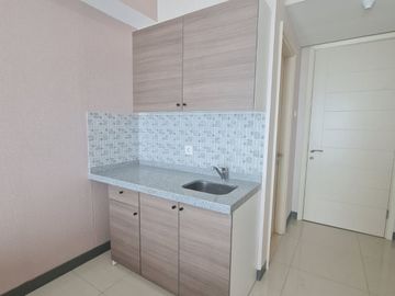 Apartemen Benson Lantai 7 Type Studio Furnished Pool View