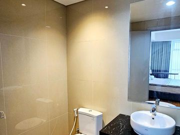 NEW UNIT FOR SALE! Apartemen Grand Sungkono Lagoon, Tower Caspian - 2BR, Full Furnished