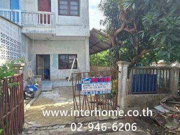 Two-story townhome, 24 sq.wa., Jutaphat Village, Lad Lum Kaeo, Soi Wat Bo Thong, Lad Lum Kaeo-Pathum Thani Road, Pathum Thani-Bang Len Road, Lad Lum K