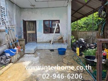 Two-story townhome, 24 sq.wa., Jutaphat Village, Lad Lum Kaeo, Soi Wat Bo Thong, Lad Lum Kaeo-Pathum Thani Road, Pathum Thani-Bang Len Road, Lad Lum K