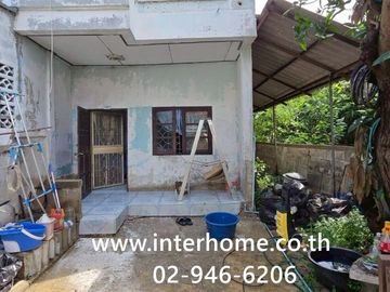 Two-story townhome, 24 sq.wa., Jutaphat Village, Lad Lum Kaeo, Soi Wat Bo Thong, Lad Lum Kaeo-Pathum Thani Road, Pathum Thani-Bang Len Road, Lad Lum K