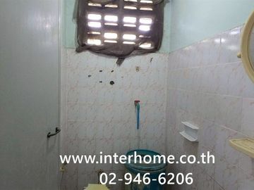 Two-story townhome, 24 sq.wa., Jutaphat Village, Lad Lum Kaeo, Soi Wat Bo Thong, Lad Lum Kaeo-Pathum Thani Road, Pathum Thani-Bang Len Road, Lad Lum K