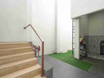 Dijual dibawah harga pasar rumah siap huni di Cluster Asera One East, Harapan Indah, Bekasi