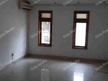 DiSewakan Rumah Siap Huni di Tebet Barat Jakarta Selatan