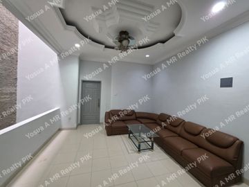 Disewakan Rumah 3 Lantai Cantik Siap Huni dalam Komplek Glodok