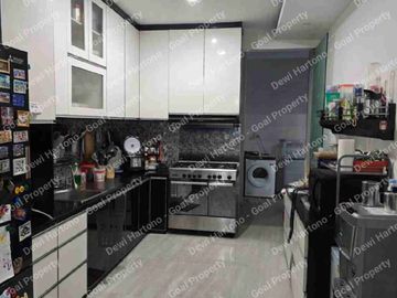 Dijual Rumah di Sektor 1E Gading Serpong (Full Renovasi)