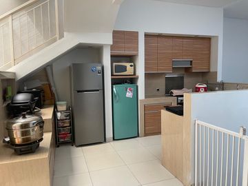 Rumah Hoek Siap Huni Furnished di Larangtapa KBP