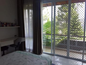 Rumah Hoek Siap Huni Furnished di Larangtapa KBP