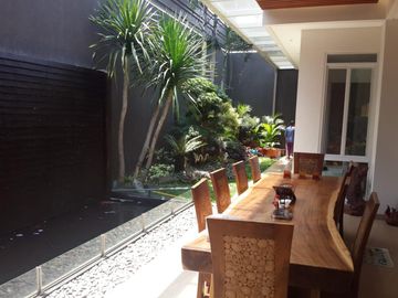 Rumah Hoek Siap Huni Furnished di Larangtapa KBP