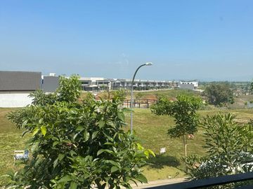 Rumah Baru Modern Minimalis di Punawangi Kota Baru Parahyangan
