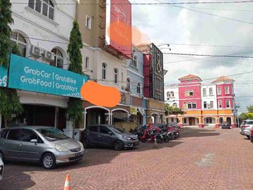 Dijual ruko 3 lantai casa grande RR utara depok sleman yogya.