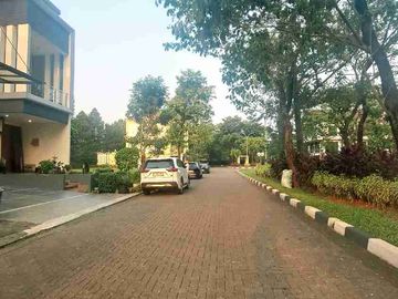 kavling badan siap bangun hadap selatan di Depark bsd