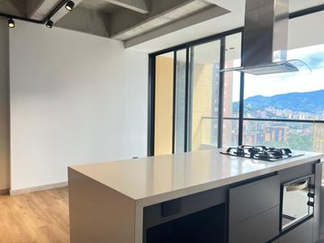 Apartamento en Arriendo en la Intermedia, Envigado Antioquia