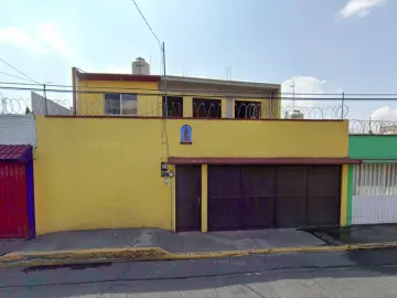 CASA EN VENTA (RECUOERACION HIPTECARIA) EN CALLE JUSTO SIERRA