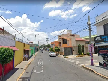 CASA EN VENTA (RECUOERACION HIPTECARIA) EN CALLE JUSTO SIERRA