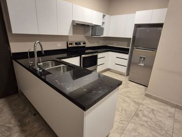 Departamento en Renta / Venta Torre República