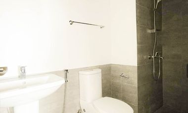 High-Floor 1BR w/ Parking | The Connor at Greenhills