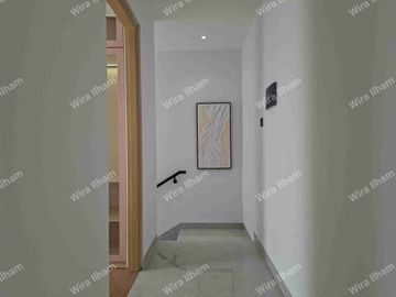 Hunian Double Decker eksklusif di kawasan elite Jakarta Selatan