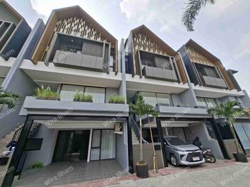 Hunian Double Decker eksklusif di kawasan elite Jakarta Selatan