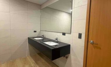 3 Bedroom Villa at The Seasons Residences, “Mitsukoshi Mall” BGC Taguig