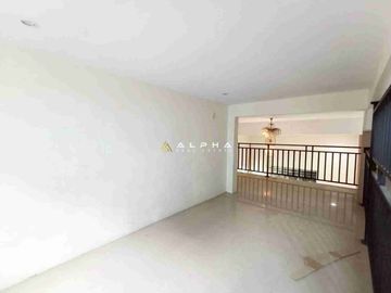 Dijual Cepat Rumah Hook 2,5 Lantai di Permata Baloi