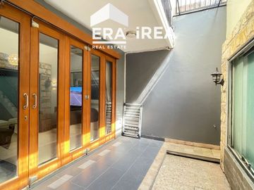 RUMAH MEWAH DIJUAL FURNISHED DI SOLO KARTASURA DEKAT KAMPUS UMS, TRANSMART PABELAN