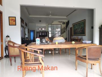 Rumah Mewah Megah 2 Lantai Plus Ruang Café Strategis Lebar Depan 15m Premium di Cemani Grogol Sukoharjo