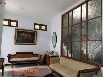 Rumah Mewah Megah 2 Lantai Plus Ruang Café Strategis Lebar Depan 15m Premium di Cemani Grogol Sukoharjo