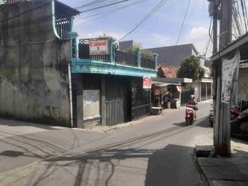 DIJUAL CEPAT KKNTRAKN 4 UNUT + 1 KIOS / RUKO akses mobil pinggi jalan