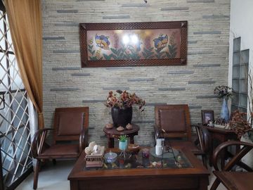 LUAS 120M2 – 2 LANTAI!! RUMAH DIJUAL DI PERUMAHAN BABATAN MUKTI - WIYUNG, SURABAYA : FREE AC & WATER HEATER