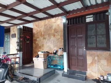 LUAS 120M2 – 2 LANTAI!! RUMAH DIJUAL DI PERUMAHAN BABATAN MUKTI - WIYUNG, SURABAYA : FREE AC & WATER HEATER