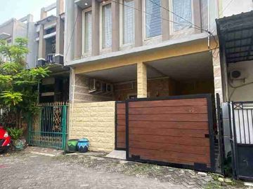 jual rumah 2 lantai di jambangan dekat kampus unesa,polda,royal plaza Surabaya