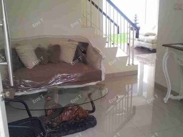 Rumah 2 lantai di Residence One BSD Tangerang Selatan Banten