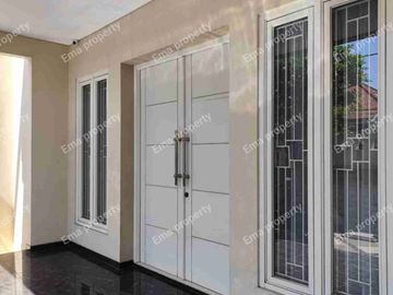 Dijual rumah murah .. jl. Manyar Rejo Surabaya
