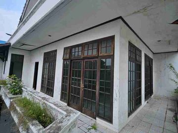 hitung tanah 730m² bonus rumah 
Jatibening satu anti banjir - LRT