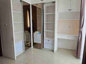 Jual Rumah Green Lake City Jakarta Barat Semi Furnish Nego