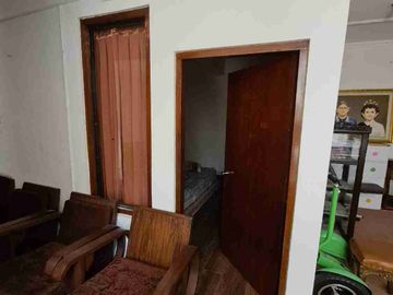 Rumah Mewah Di Demangan Baru Dekat Lippoplaza, AMPLAZ, kampus SADHAR, UGM, UIN