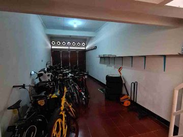 Rumah Mewah Di Demangan Baru Dekat Lippoplaza, AMPLAZ, kampus SADHAR, UGM, UIN