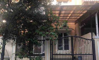 Rumah 2 lantai di Royal Residence Cakung Jakarta Timur