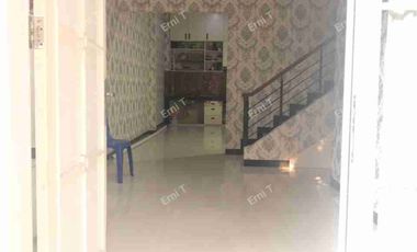 Rumah 2 lantai di Royal Residence Cakung Jakarta Timur
