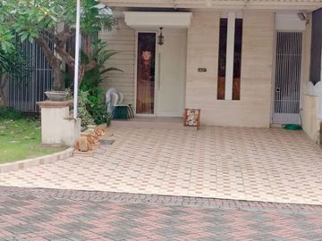 Pakuwon Indah LISBON, BOULEVARD / jalan KEMBAR, Surabaya Barat.
