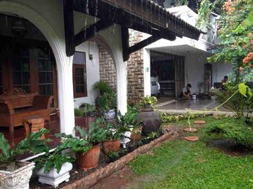 Dijual Rumah 2 lantai Luas, di
Jaticempaka, sangat dekat Tol Pondok gede