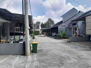 Rumah 2 Lantai Dekat Pintu Tol Sawangan4